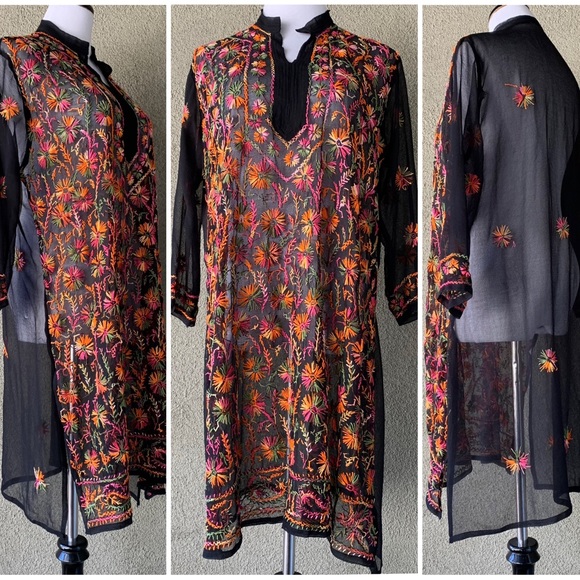 🔥5/$20🔥 Black Chiffon Tunic Embroidered size L - Picture 3 of 12